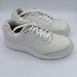 Brooks Addiction walker 2 white leather sneaker women’s size 9 training athletic